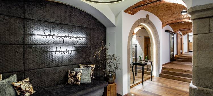 祖姆斯特姆普灵格汉斯酒店(Hotel Zum Stemplinger Hansl)图片