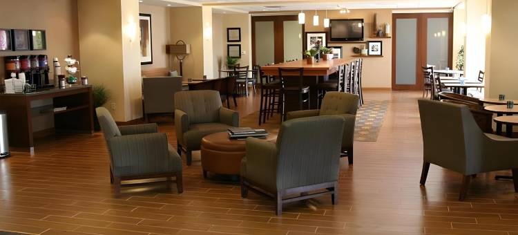 丹佛东北 - 布赖顿希尔顿欢朋酒店(Hampton Inn Denver Northeast-Brighton)图片