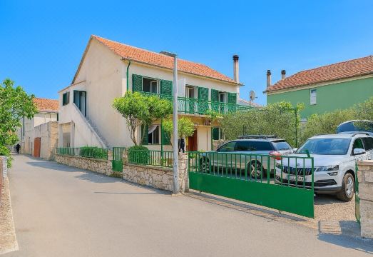 Apartments IvanaOver view