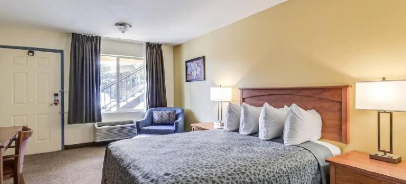 洛迪伊克诺旅馆套房酒店 - 酒乡区(Econo Lodge Inn & Suites Lodi - Wine Country Area)图片