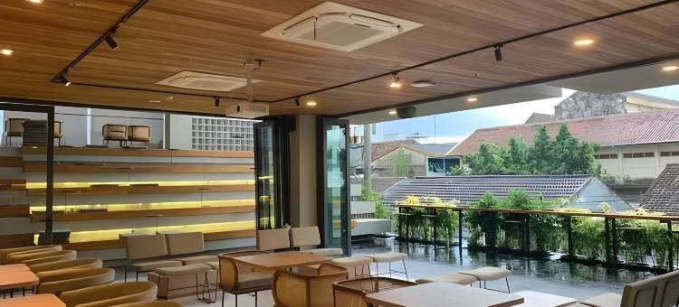 日惹桑斯RG生活酒店(Sans Hotel RG Living Jogja by RedDoorz)图片