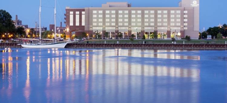 贝城河滨希尔顿逸林酒店(DoubleTree by Hilton Hotel Bay City-Riverfront)图片