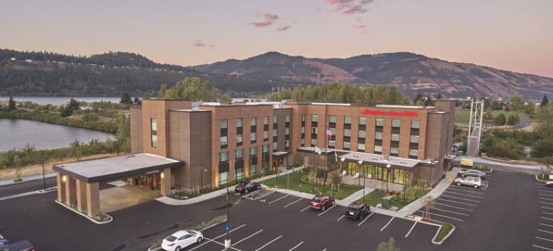 胡德里弗欢朋套房酒店(Hampton Inn &  Suites Hood River)图片