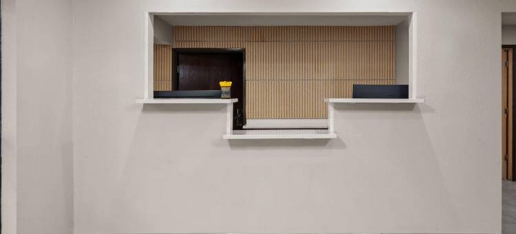 考考纳温德姆戴斯套房酒店(Days Inn & Suites by Wyndham Kaukauna WI)图片