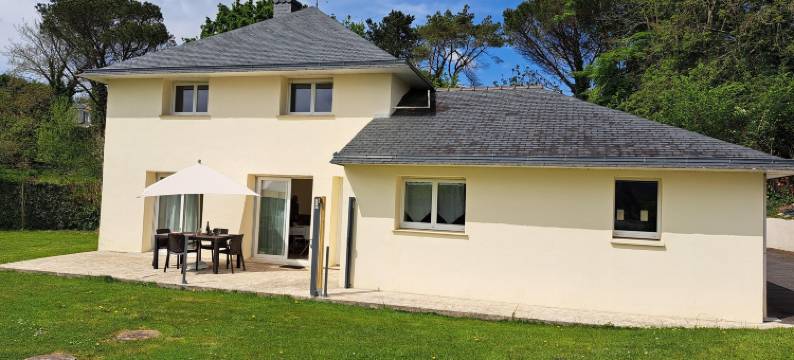 Holiday Home in Hanvec for 5图片