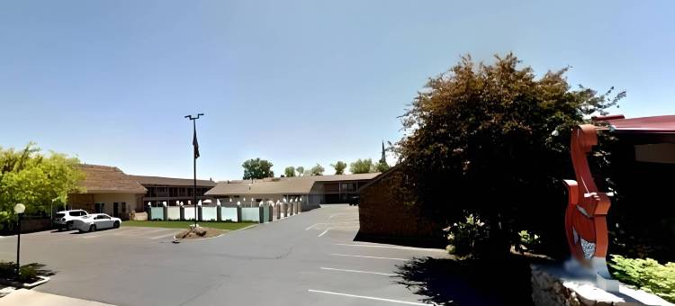 维纳尔伊克诺旅馆套房，靠近恐龙纪念碑(Econo Lodge Inn & Suites Vernal Near Dinosaur Monument)图片