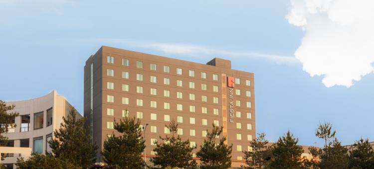 莫雷利亚阿尔托萨诺嘉年华酒店(Fiesta Inn Morelia Altozano)图片