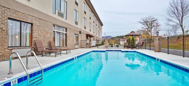 特劳特维尔 - 罗阿诺克北智选假日酒店(Holiday Inn Express TROUTVILLE - ROANOKE NORTH by IHG)图片