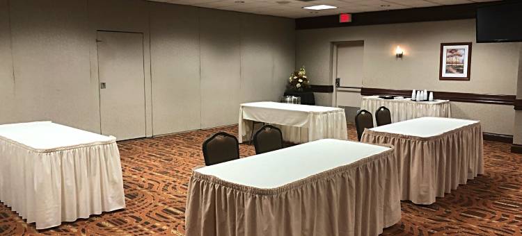 布里奇波特贝斯特韦斯特优质酒店(Best Western Plus Bridgeport Inn)图片