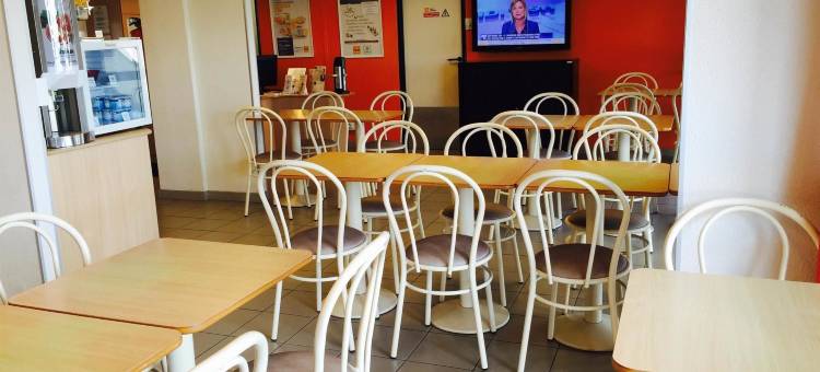 讷韦尔-瓦蓝奈斯-瓦塞勒斯普瑞米尔经典酒店(Premiere Classe Nevers - Varennes Vauzelles)图片