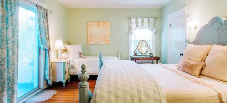 Small Town Charmer - Hazards Best Airbnb!图片