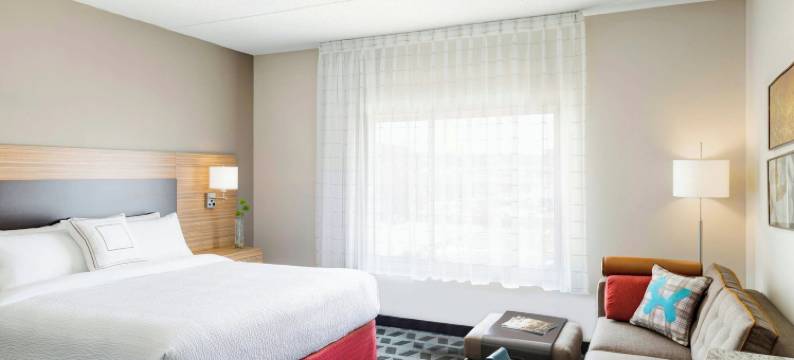 万豪托莱多佩里斯堡TownePlace Suites 酒店套房(TownePlace Suites by Marriott Toledo Perrysburg)图片