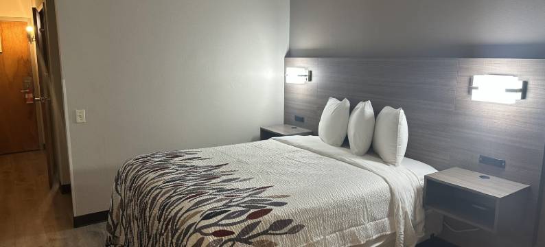 Red Roof Inn & Suites Middleborough图片