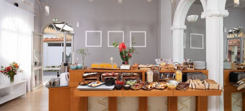 贝拉维斯塔海滩酒店(Bella Vista Beach Hotel)图片