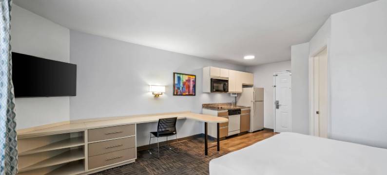 格林斯伯勒美茵斯坦套房酒店(MainStay Suites Greensboro)图片