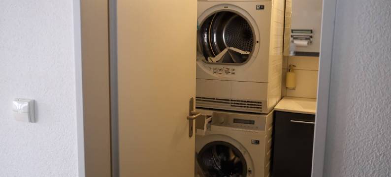 Line UP - 2.5房公寓，带湖边接触 - 贝肯里德(Line UP - 2,5 Zi Whg mit Seeanstoss - Beckenried)图片