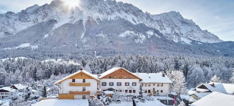 瓦克森斯腾罗曼蒂克艾尔彭酒店(Romantik Alpenhotel Waxenstein)图片