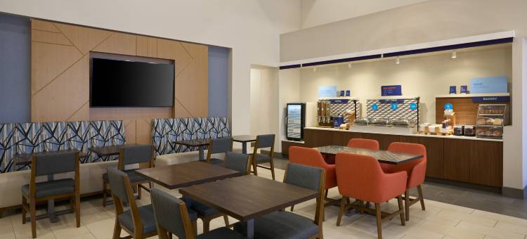 智选假日套房酒店肯德尔东 - 迈阿密(Holiday Inn Express & Suites KENDALL EAST - MIAMI by IHG)图片