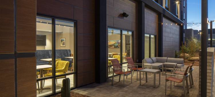 希尔顿欢朋酒店及套房巴克艾凤凰城(Hampton Inn & Suites by Hilton Buckeye Phoenix)图片