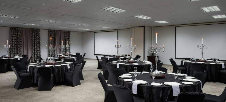 鲸湾港因东戈Protea酒店(Protea Hotel Walvis Bay Indongo)图片
