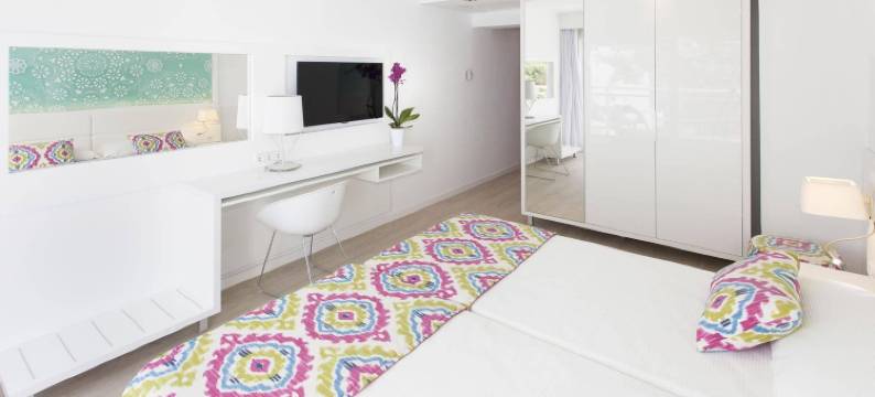 依比萨海滩度假村集团酒店 - 限成人(Grupotel Ibiza Beach Resort - Adults Only)图片