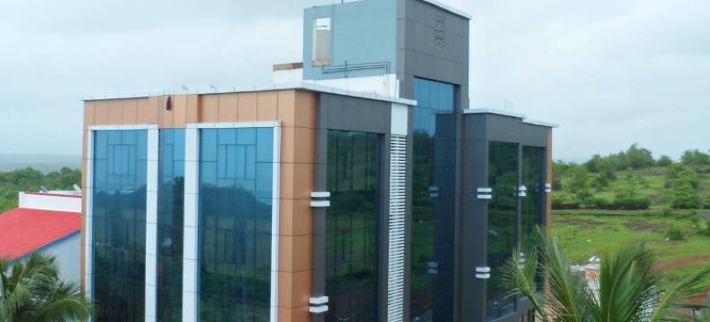 克里什娜海景豪华酒店(Hotel Deluxe Krishna Sea View Ganpatipule)图片