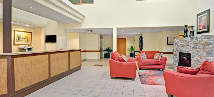 温德姆速8酒店-巴里南部(Super 8 by Wyndham Barrie South)图片