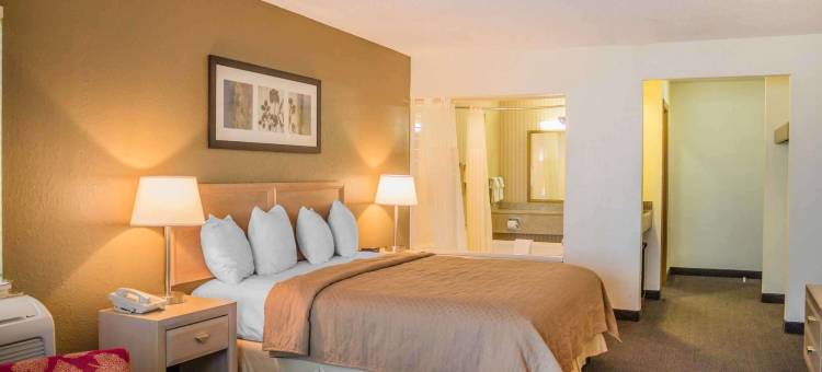 克林顿港品质酒店(Quality Inn)图片