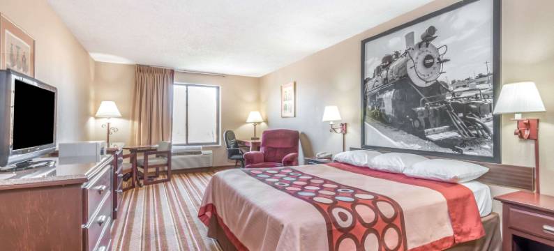 萨莱纳温德姆速8酒店(Super 8 by Wyndham Salina I-70)图片