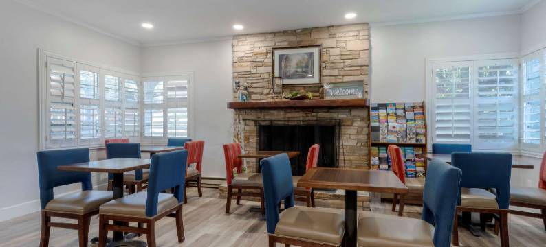 舒适酒店-卡梅尔海边(Comfort Inn Carmel by the Sea)图片