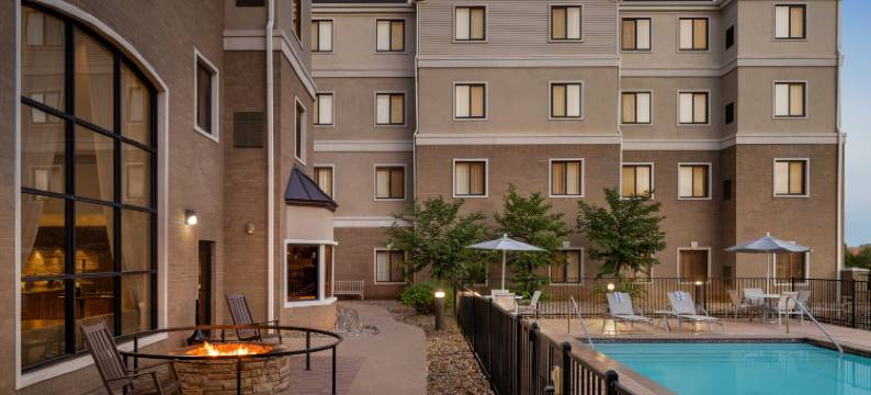 Staybridge Suites 俄克拉何马城的鹌鹑泉(Staybridge Suites OKLAHOMA CITY-QUAIL SPRINGS by IHG)图片