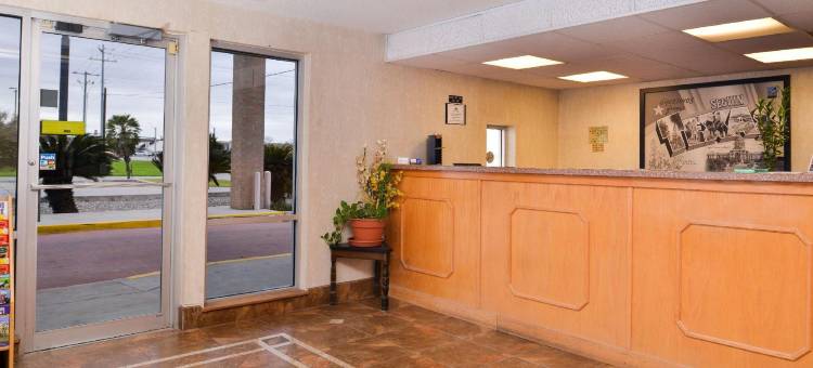 塞金温德姆速8酒店(Super 8 by Wyndham Seguin)图片