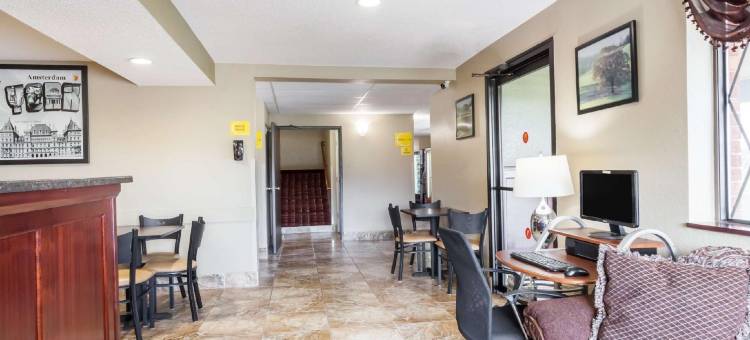 阿姆斯特丹速8酒店(Super 8 by Wyndham Amsterdam)图片