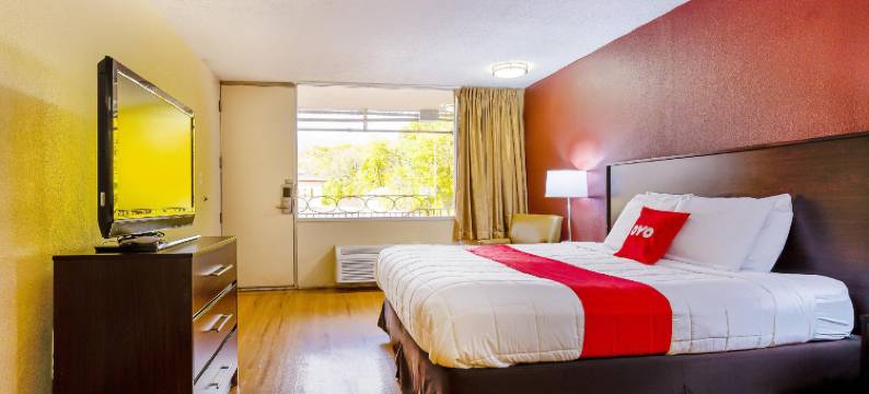 OYO伊利诺伊莫林市区I-74北酒店(Americas Best Value Inn Moline)图片