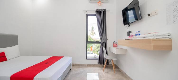 红多兹酒店-近楠榜白沙瓦兰图古科克拉特(RedDoorz Near Tugu Coklat Pesawaran Lampung)图片