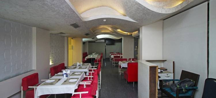 蓝色天堂酒店(Super Townhouse Oak Bani Park Formerly Blue Heaven)图片