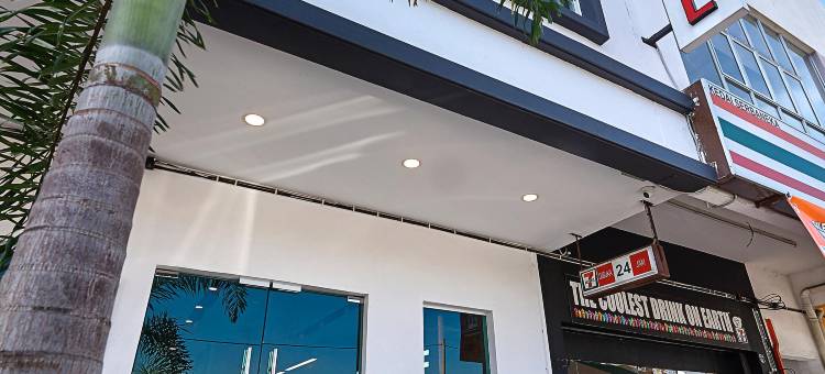 ZONE酒店-直落班里马加朗(Zone Hotels, Telok Panglima Garang)图片