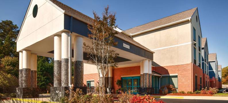 罗斯威尔/阿法乐特贝斯特韦斯特优质酒店(Best Western Plus Roswell/Alpharetta)图片