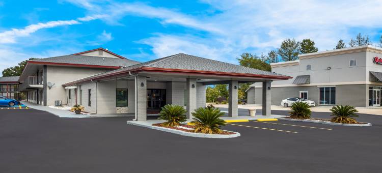 汤玛士维尔红屋顶套房酒店(Red Roof Inn & Suites Thomasville)图片