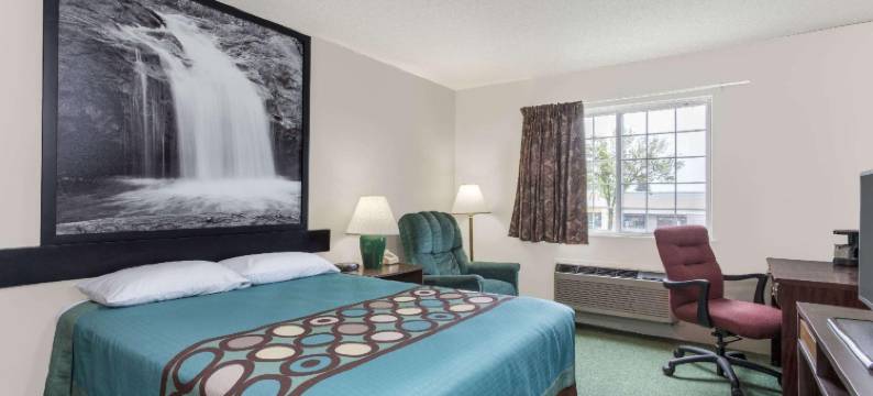 瑞德堡速8酒店(Super 8 by Wyndham Reedsburg)图片