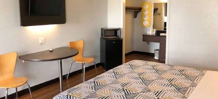 德克萨斯帕里斯6号汽车旅馆(Motel 6 Paris, TX)图片