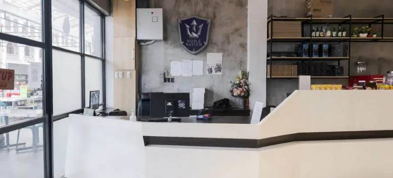 红多兹酒店@棉兰波罗尼亚中央商务区(RedDoorz CBD Polonia Medan)图片