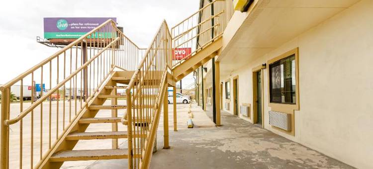 OYO 花园旅馆及套房 佩尔萨尔 I-35 东(OYO Garden Inn and Suites Pearsall I-35 East)图片