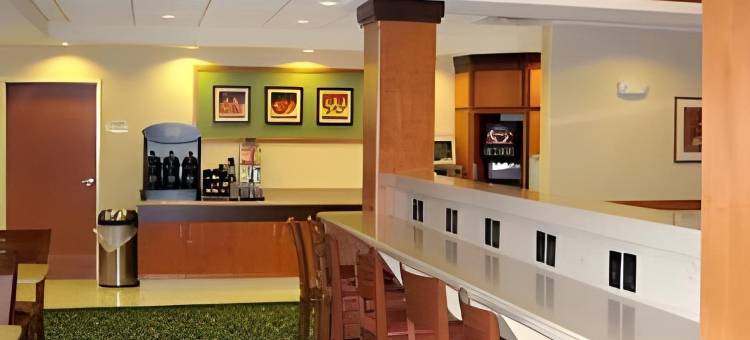 埃姆斯万豪万枫酒店(Fairfield Inn & Suites Ames)图片