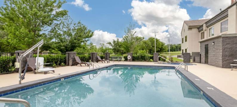 洛克斯特格罗夫贝斯特韦斯特套房酒店(Best Western Locust Grove Inn  Suites)图片