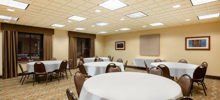 Wingate by Wyndham Gillette图片