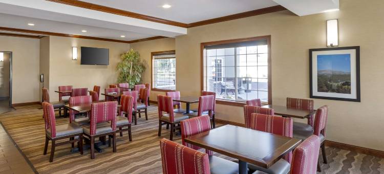 吉列舒适套房酒店-近坎贝尔医疗中心(Comfort Inn & Suites Gillette Near Campbell Medical Center)图片