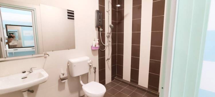 位于峇株巴辖市中心的4卧室独栋房屋-370平方米|带2个独立浴室(Tiny Farm  @ Nature Inspiration & Gathering Place)图片