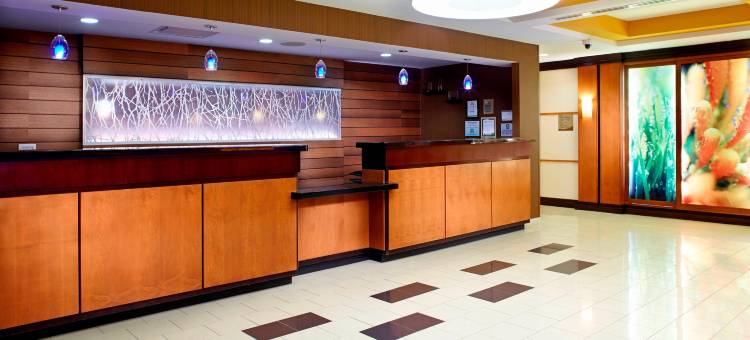 匹兹堡内维尔岛万豪万枫套房酒店(Fairfield Inn & Suites Pittsburgh Neville Island)图片