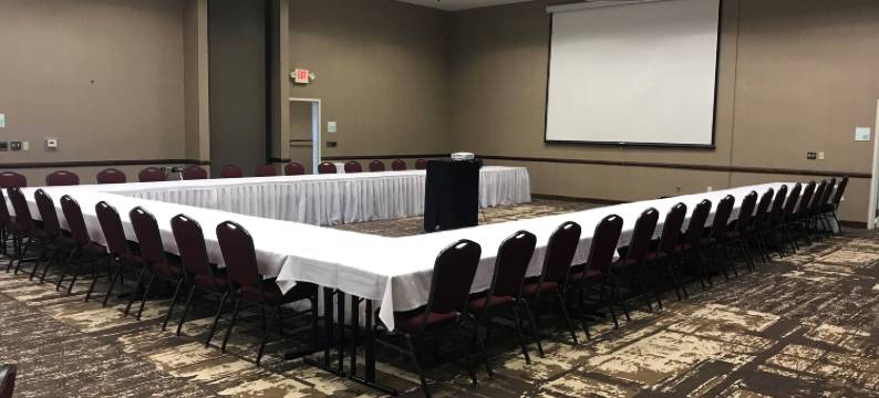 Holiday Inn 会议点击率马什菲尔德(Holiday Inn CONFERENCE CTR MARSHFIELD by IHG)图片